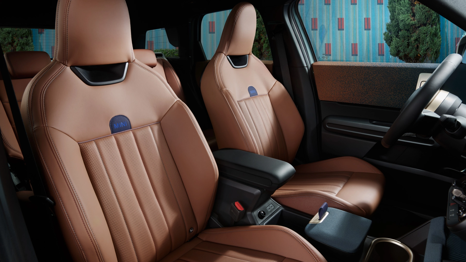 mini-U25-elevated-seating